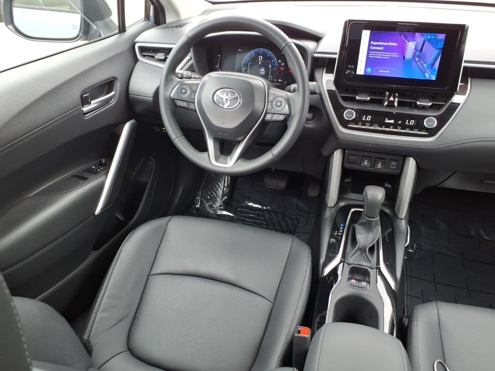 Used 2025 Celestite Toyota XLE image 4
