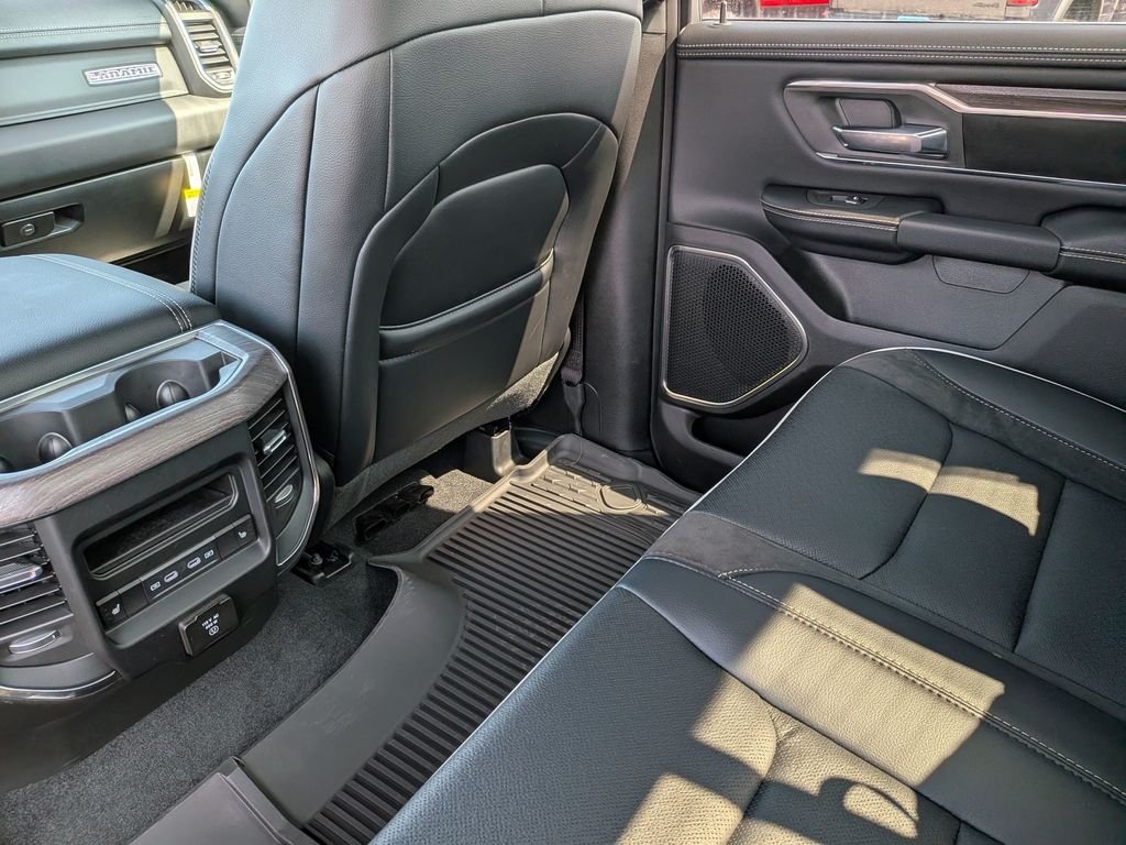 New 2026 Molten Red Pearl-Coat Exterior Paint RAM Laramie image 35