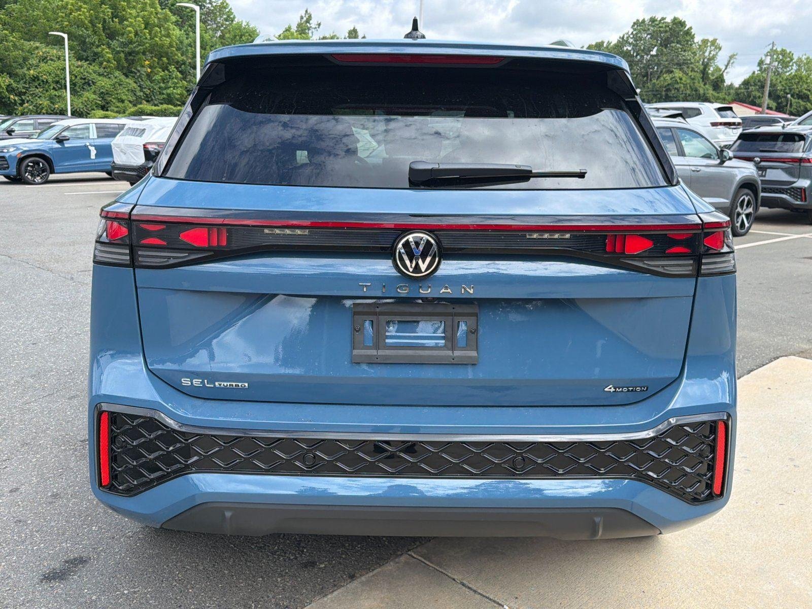 New 2026 monterey blue pearl Volkswagen SEL R-Line Turbo image 4