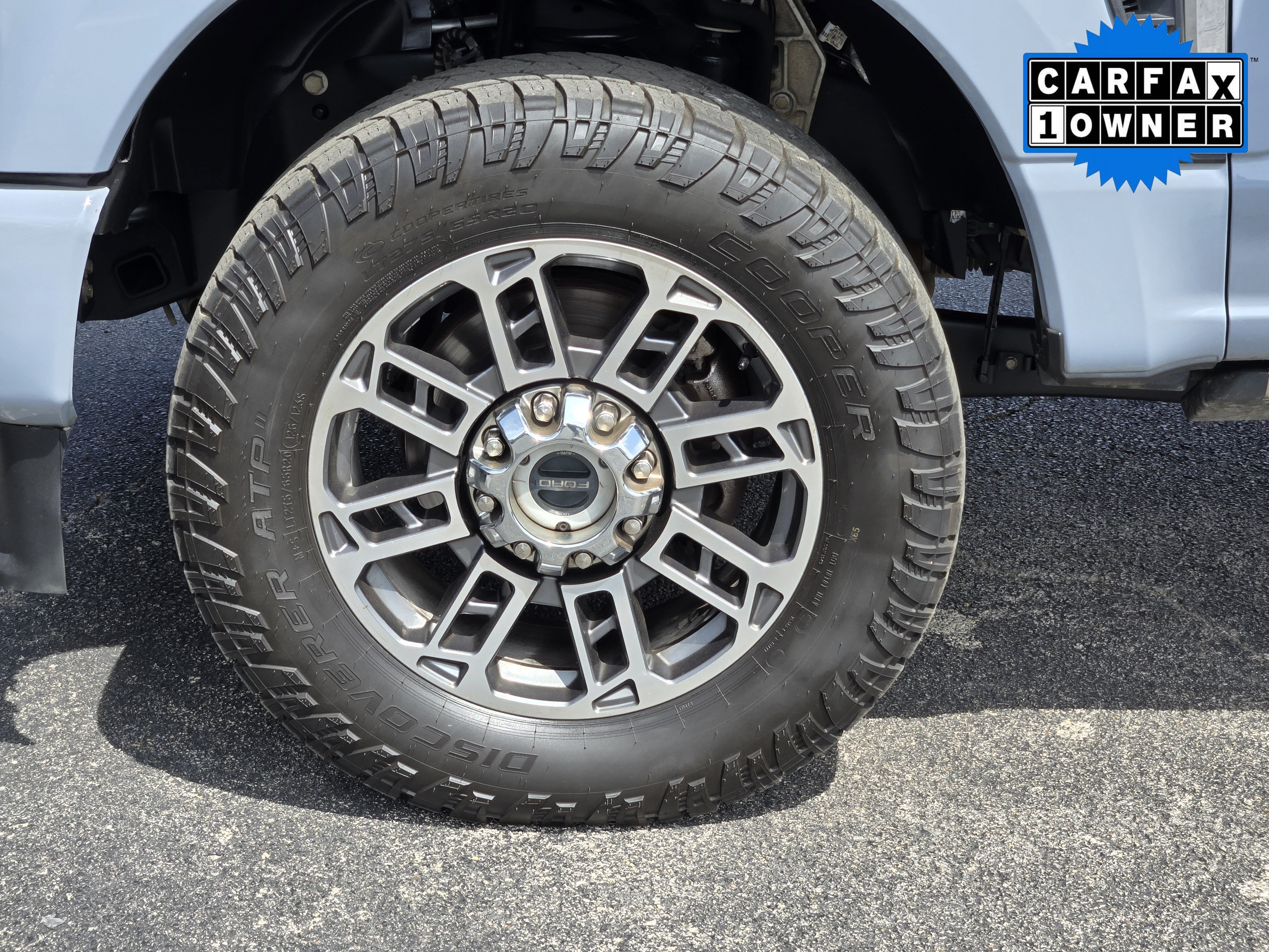 Used 2024 Gray Metallic Ford Limited image 10