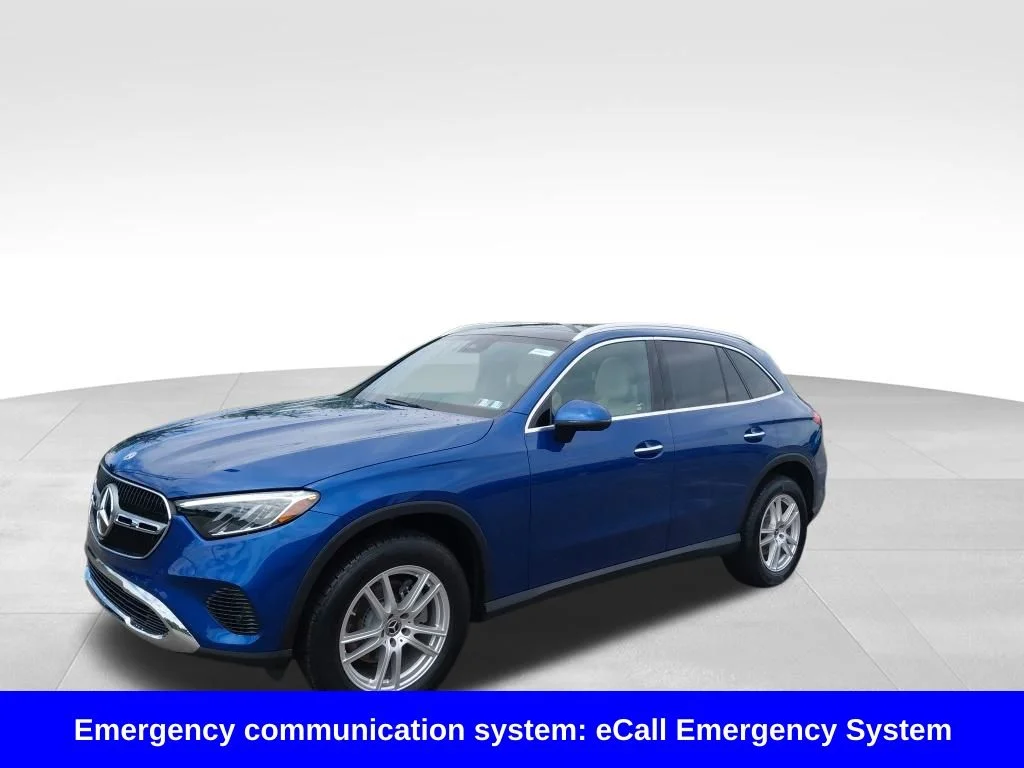 Used 2025  Mercedes-Benz GLC 300 image 18