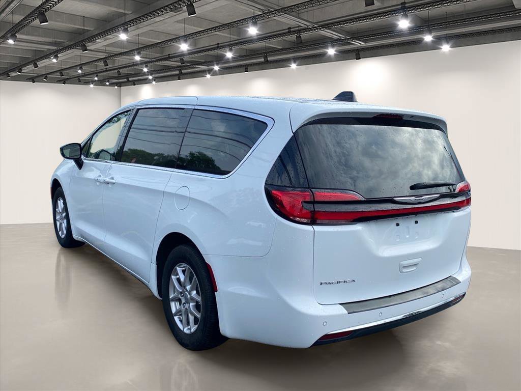 Used 2024 Bright White Clearcoat Chrysler Touring L image 5