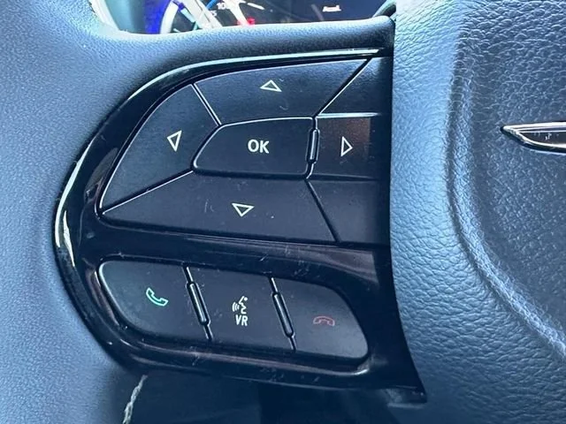 2022 Chrysler Pacifica Hybrid Touring L - Photo 14