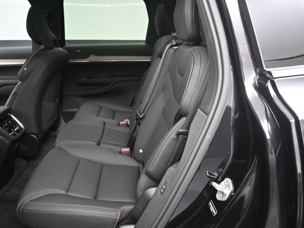 2025 Volvo EX90 Plus - Photo 14