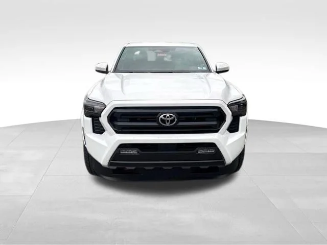 New 2026 Ice Cap Toyota SR5 image 9