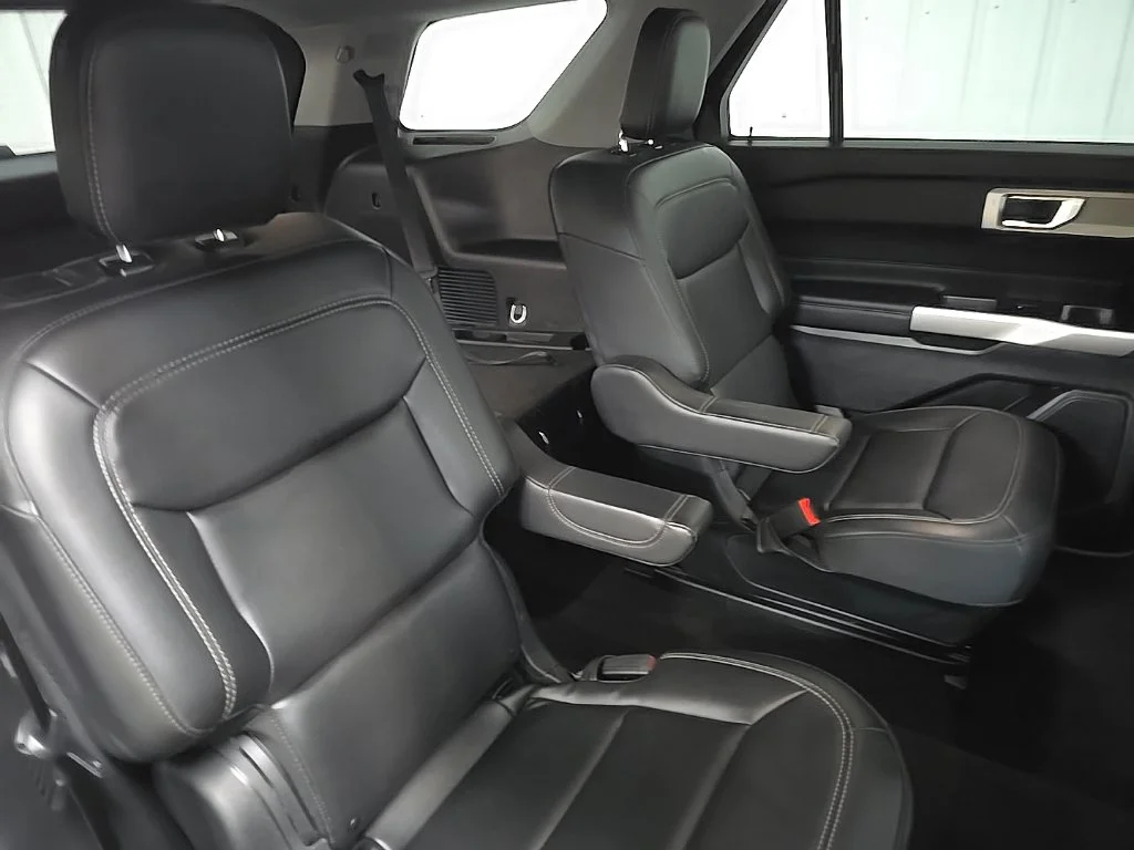 Used 2024 Black Ford XLT image 17