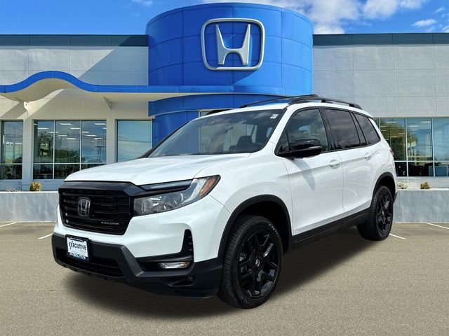 Used 2025 Platinum White Pearl Honda Black Edition image 5