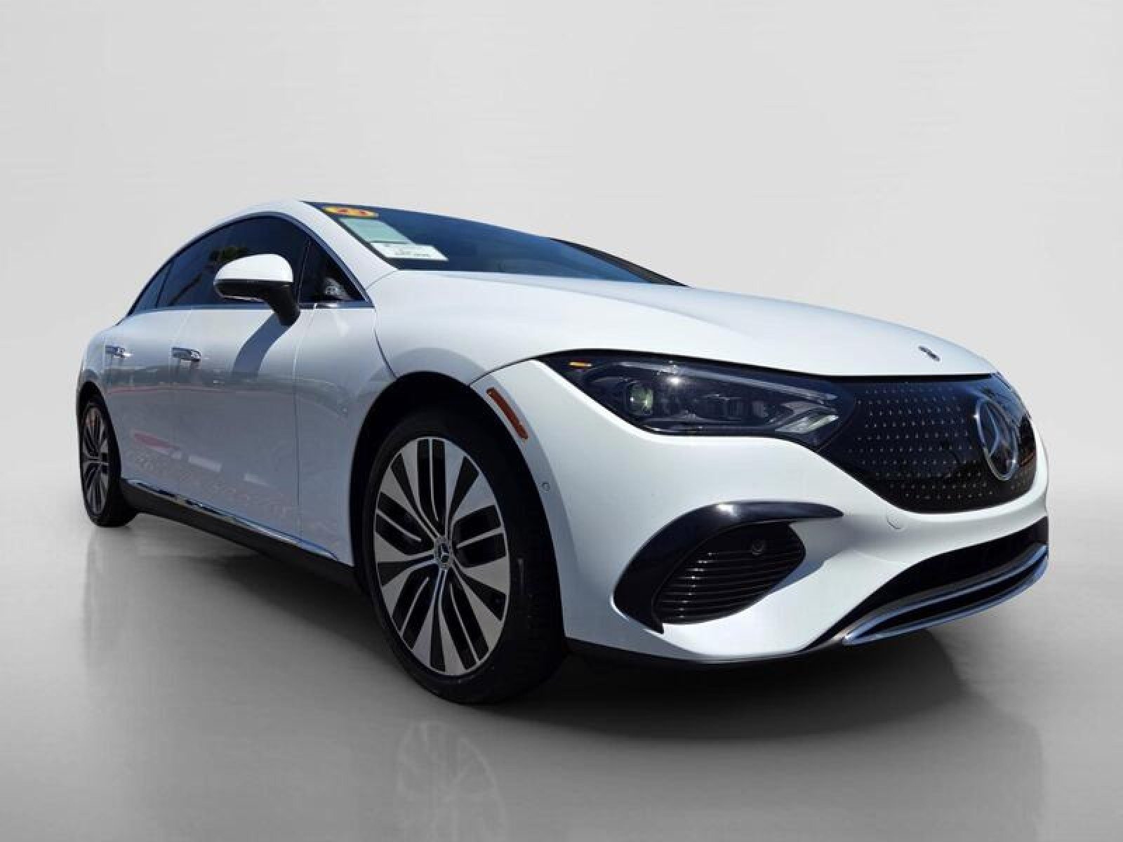 Certified Used 2023 MANUFAKTUR Moonlight White Metallic Mercedes-Benz EQE 350+ image 7