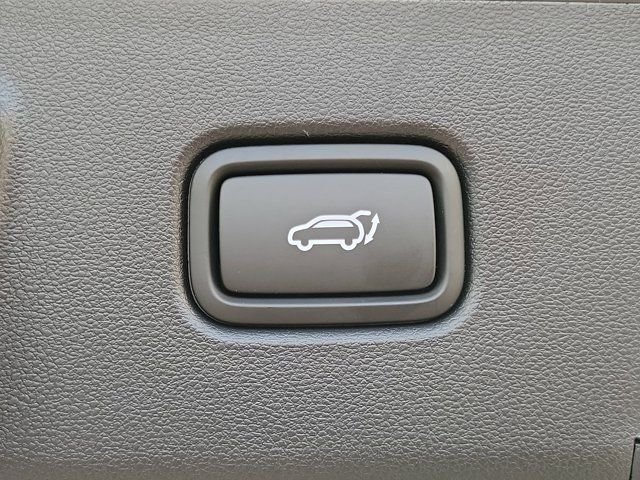 2026 Hyundai Tucson Limited - Photo 10