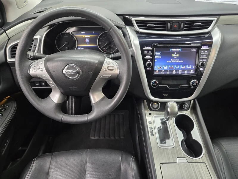 Used 2015 Gun Metallic Nissan Platinum image 10