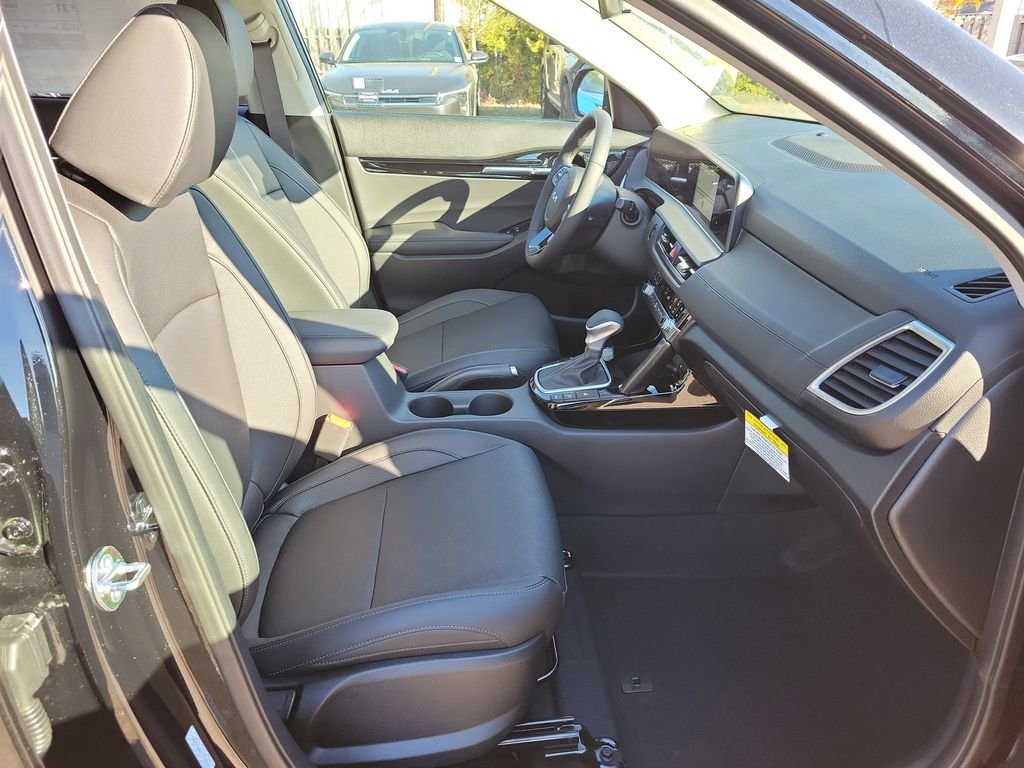 New 2026 Black Kia EX image 7