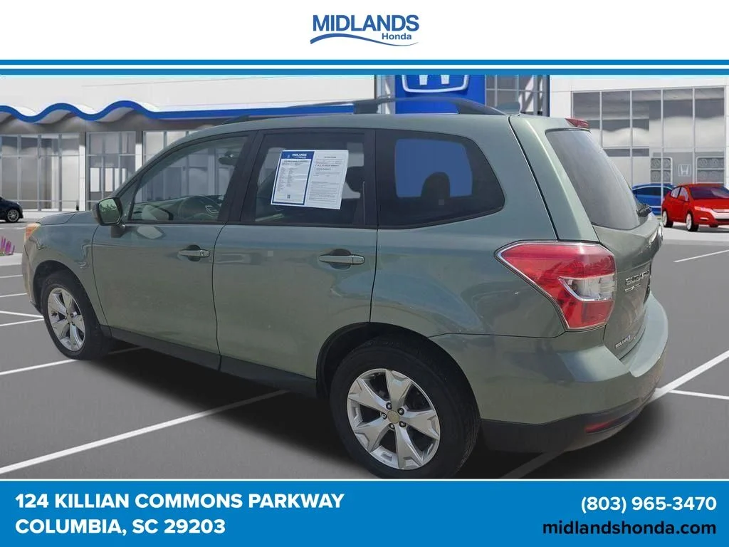 Used 2016 Green Metallic Subaru 2.5i Premium image 9