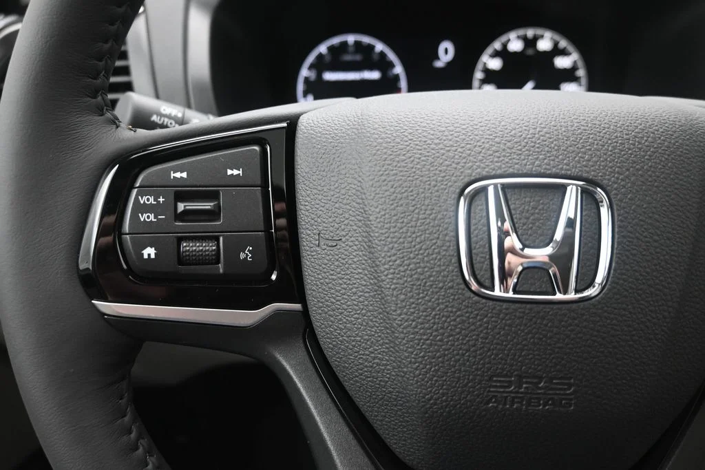 New 2026 Smoke Blue Pearl Honda Touring image 35