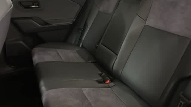 Used 2026 Wind Chill Pearl w/Black Roof Toyota XSE image 30