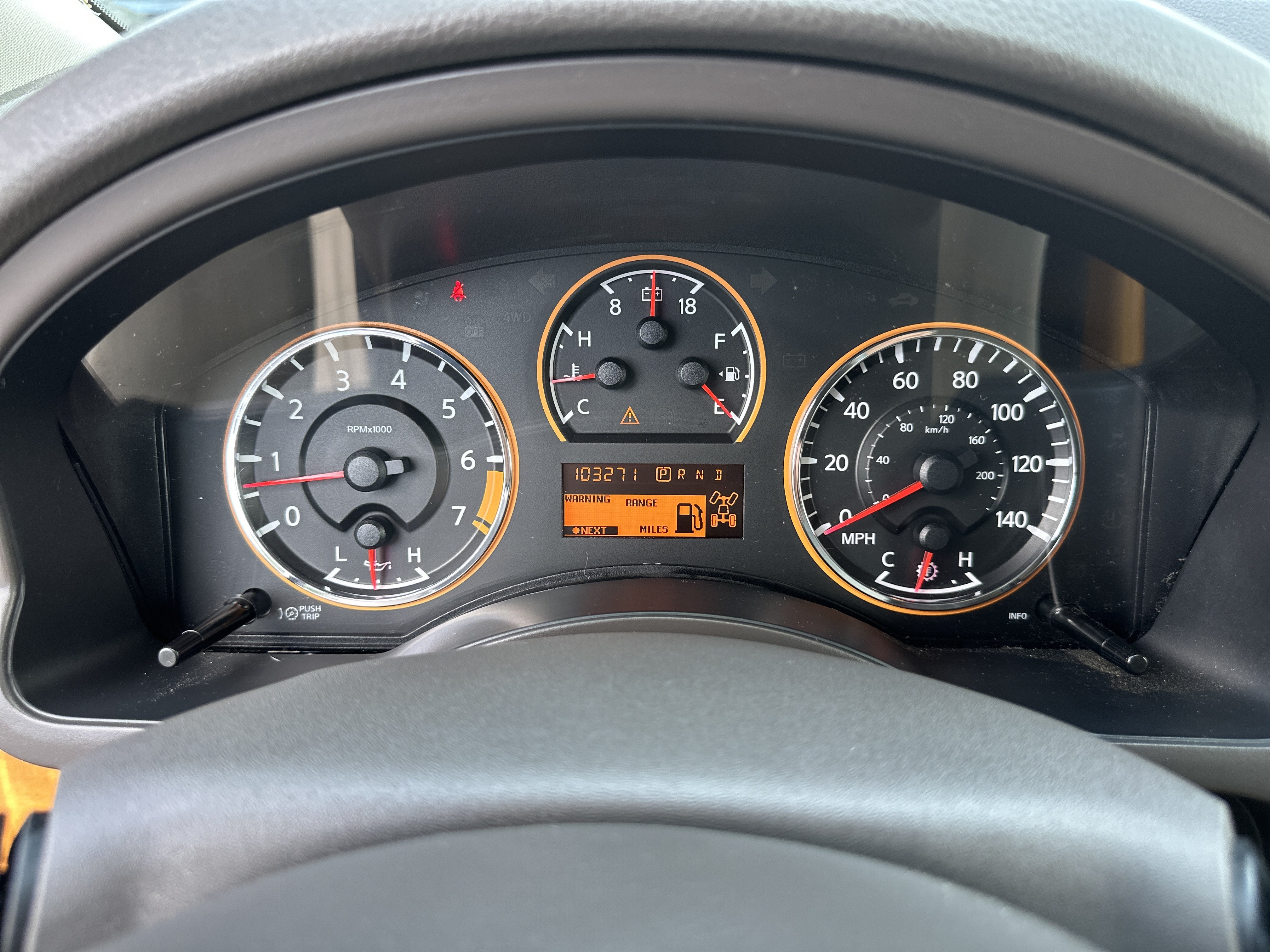 Used 2015 Java Metallic Nissan Platinum image 28