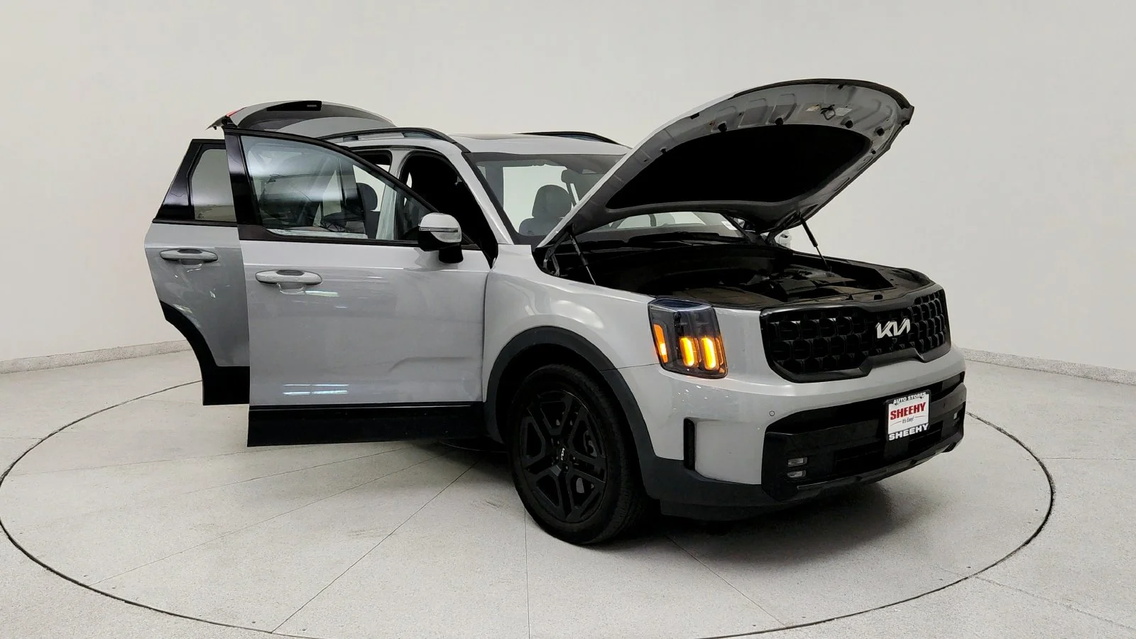 Used 2024 Gray Kia SX X-Line image 11