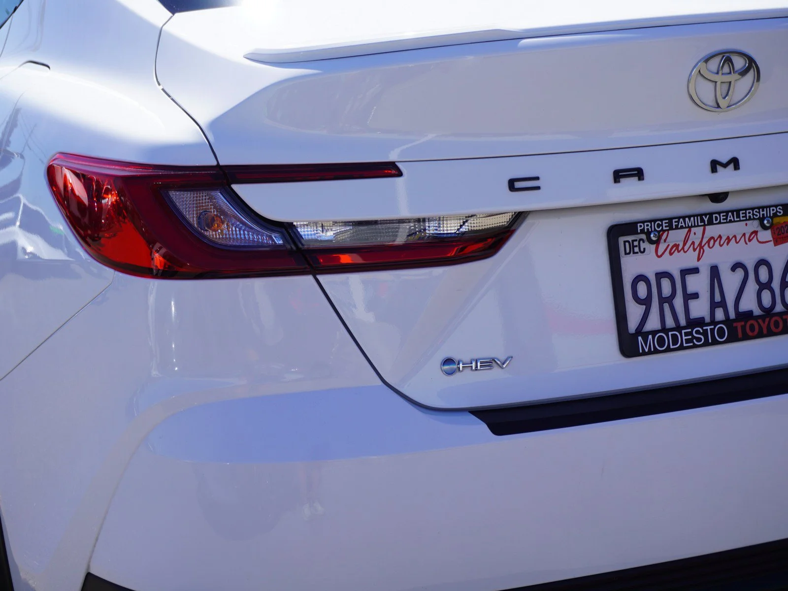 Used 2025 Ice Cap Toyota SE image 9