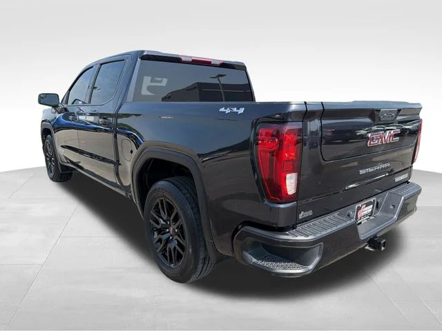 Used 2022 Silver GMC Elevation image 5