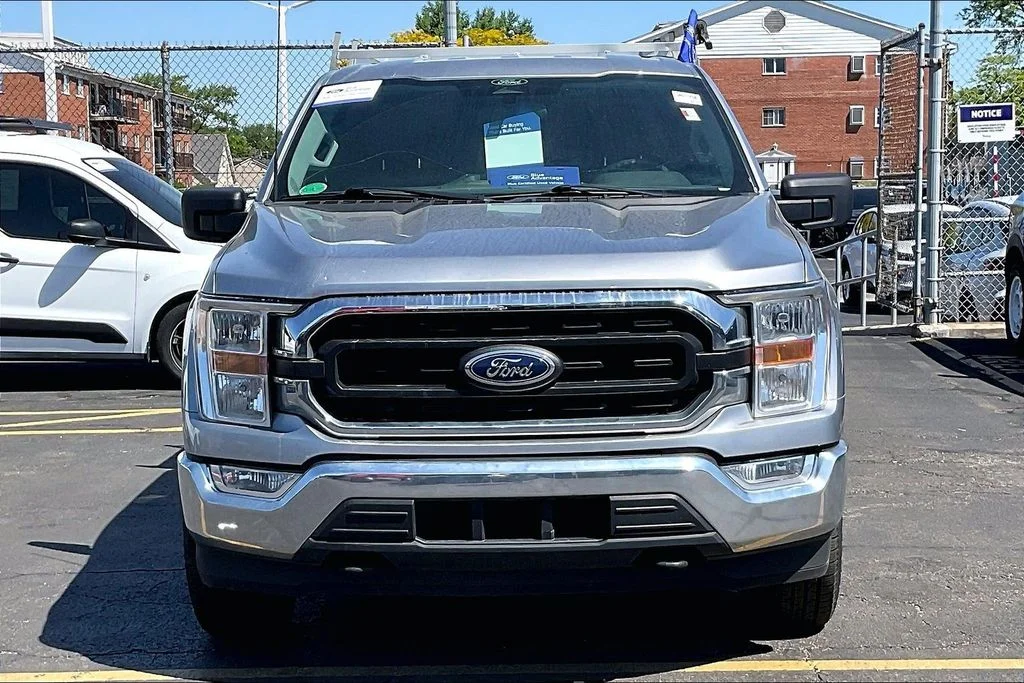 Certified Used 2022 Silver Metallic Ford XLT image 2