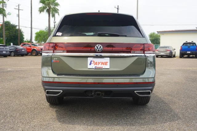 New 2026 Avocado Green Pearl Volkswagen 2.0T SE W/TECHNOLOGY image 8