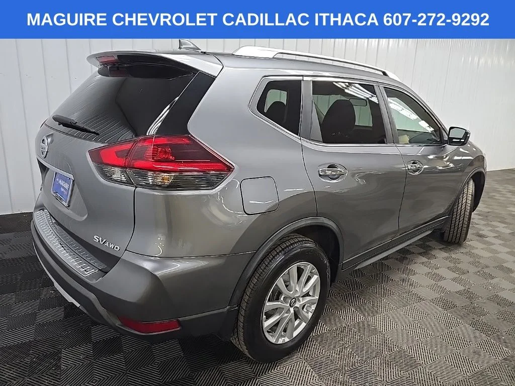 Used 2018 Gray Nissan SV image 10