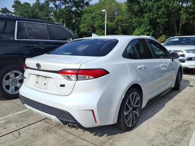 Certified Used 2022 WIND CHILL PEARL Toyota  image 6