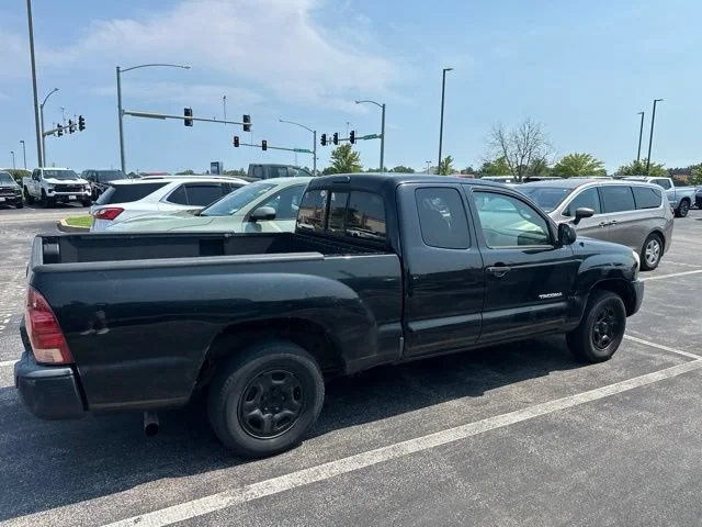 Used 2006  Toyota Y image 3