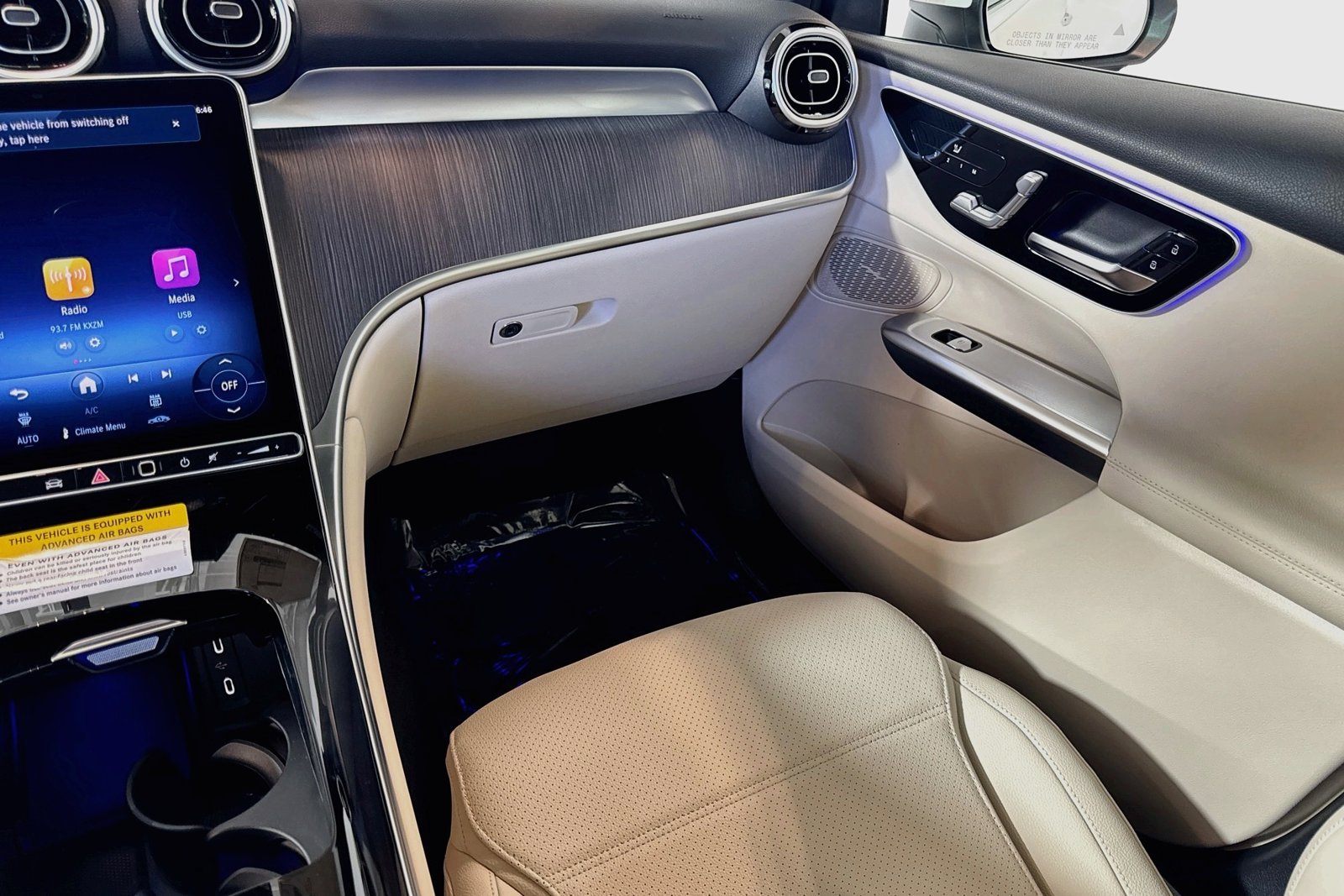 New 2026 Polar White Mercedes-Benz GLC 300 image 20