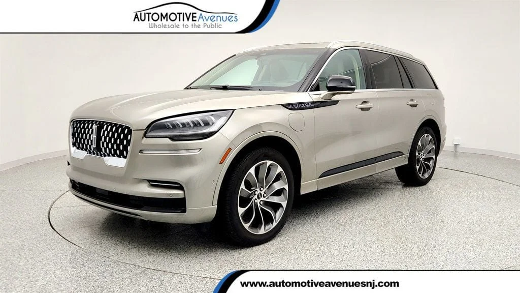 2023 Lincoln Aviator Grand Touring AWD photo
