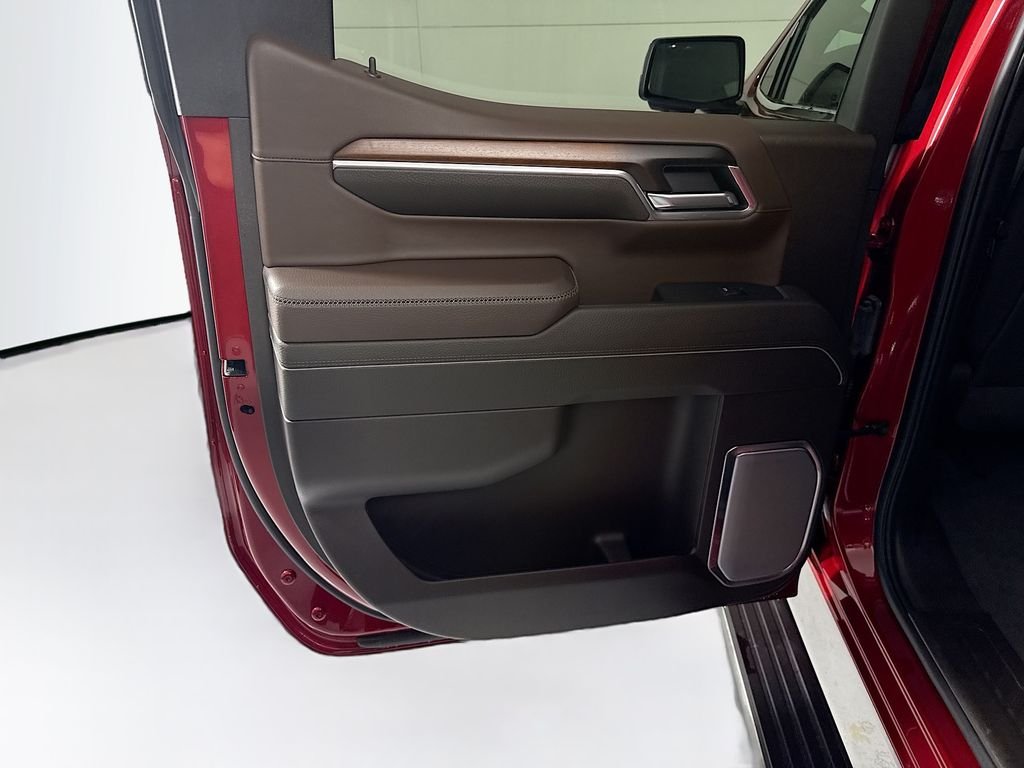 Used 2024 Red GMC Denali image 27