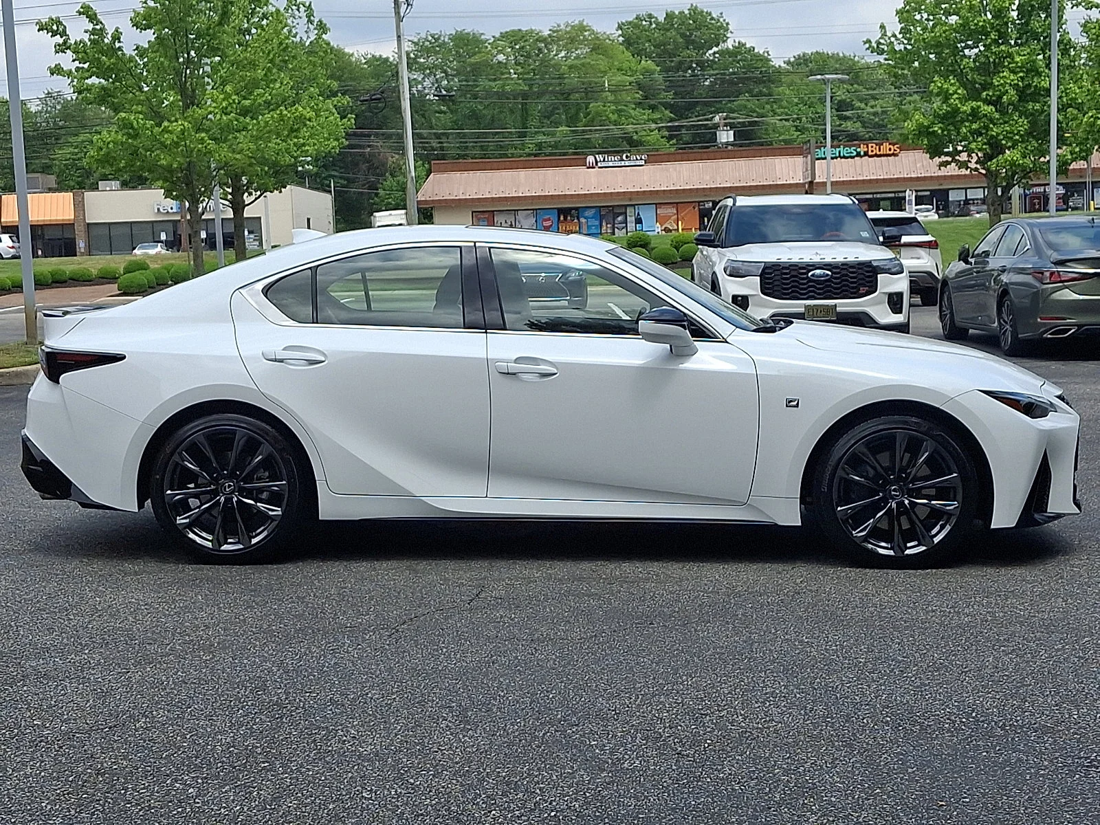 Certified Used 2023 ULTRA WHITE Lexus  image 7