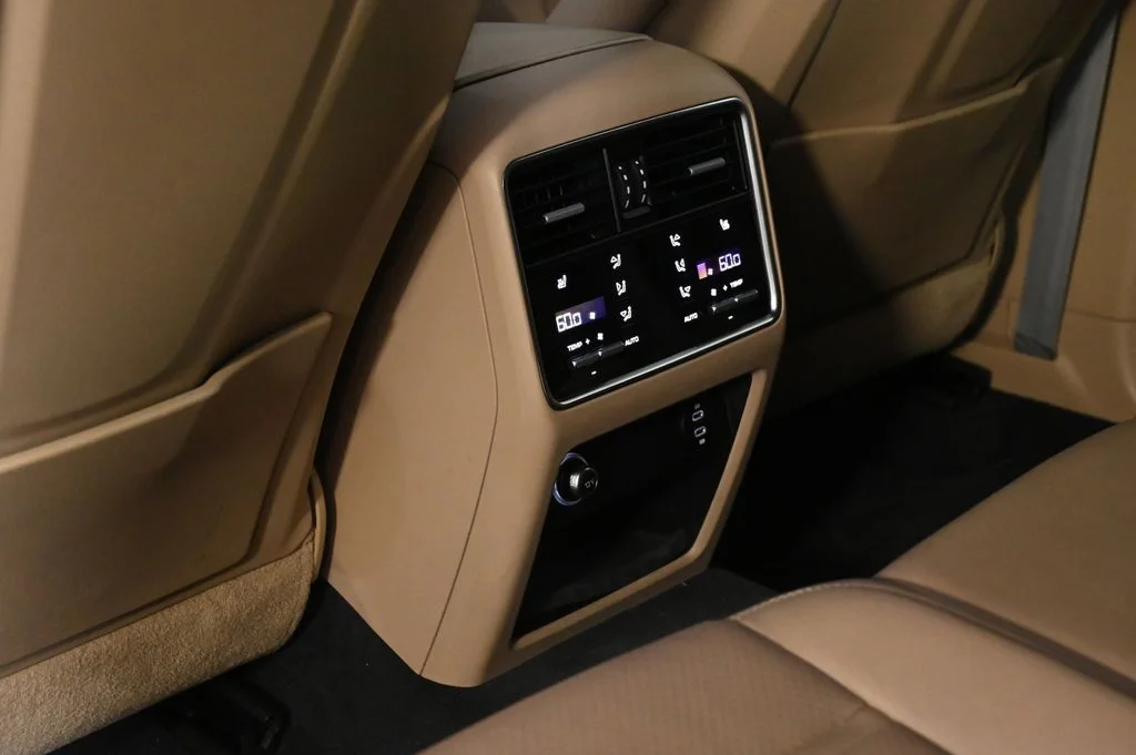 Used 2023 Carrara White Metallic Porsche Platinum Edition image 20