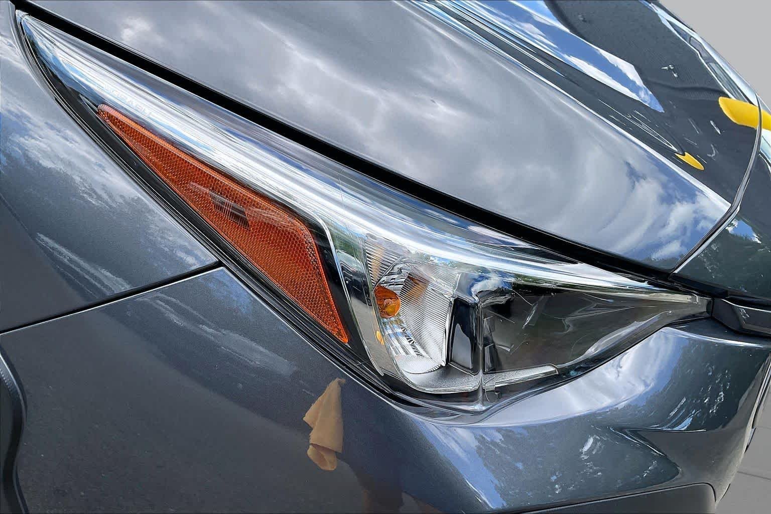 Used 2026 Magnetite Gray Metallic Subaru Premium image 27