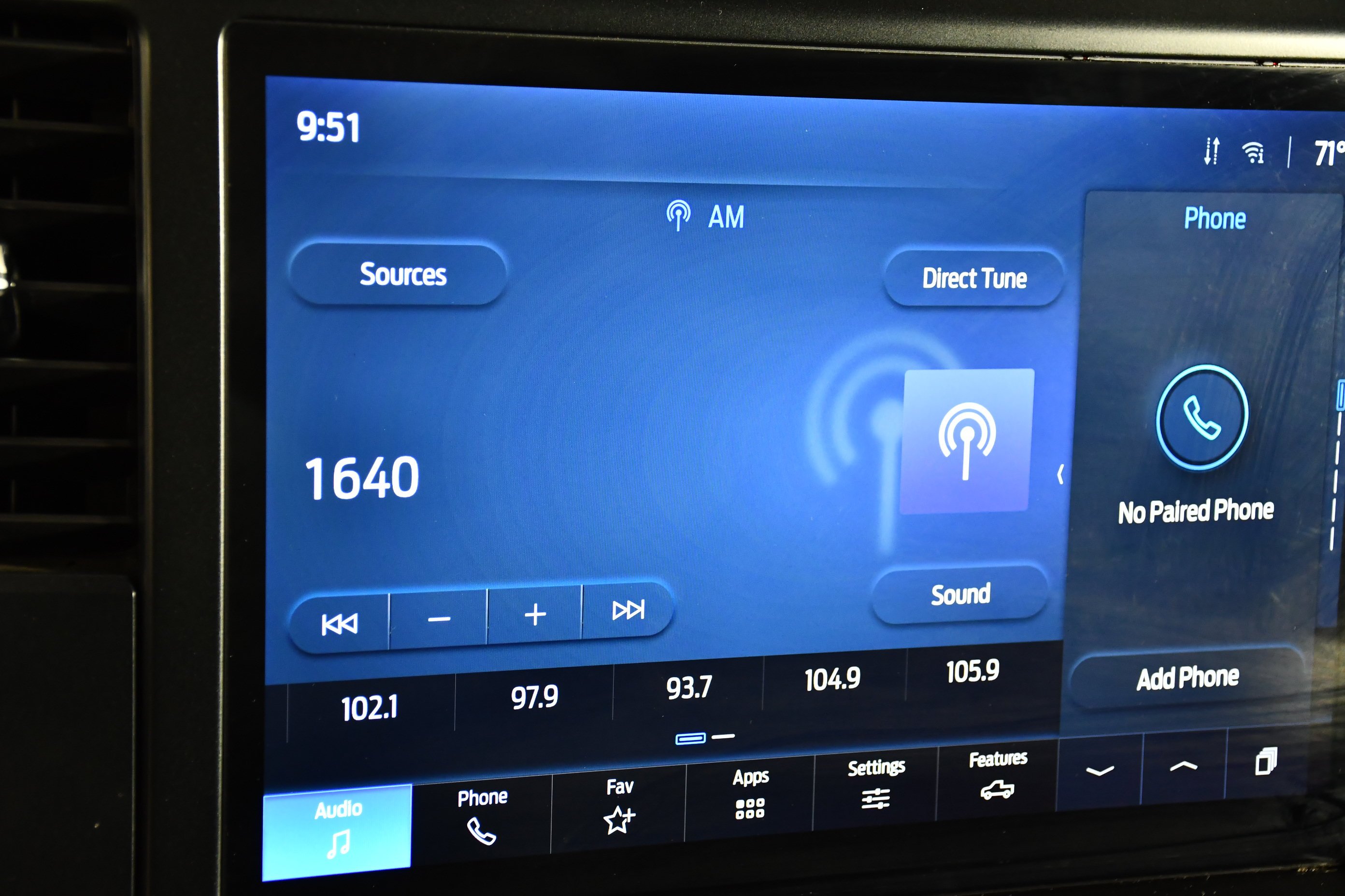 Used 2025 Black Metallic Ford XLT image 29