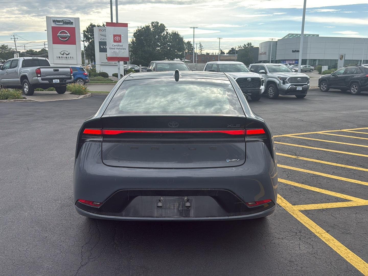 Used 2023 Guardian Gray Toyota XLE image 4