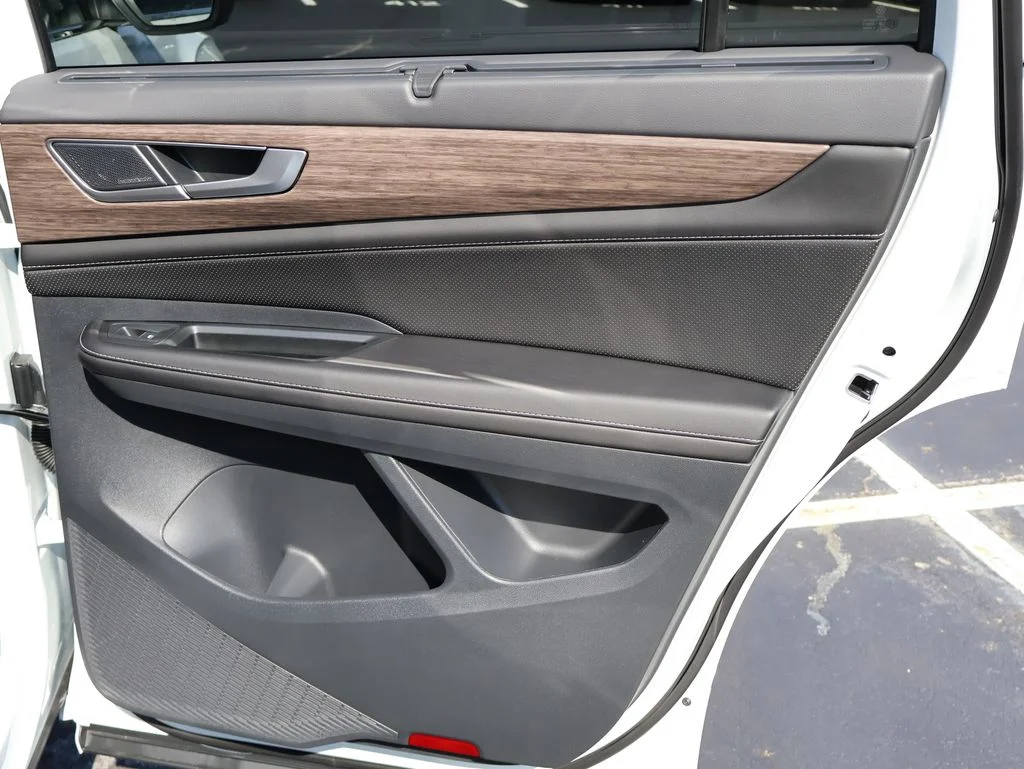 New 2026 White Volkswagen 2.0T SEL Premium R-Line image 19