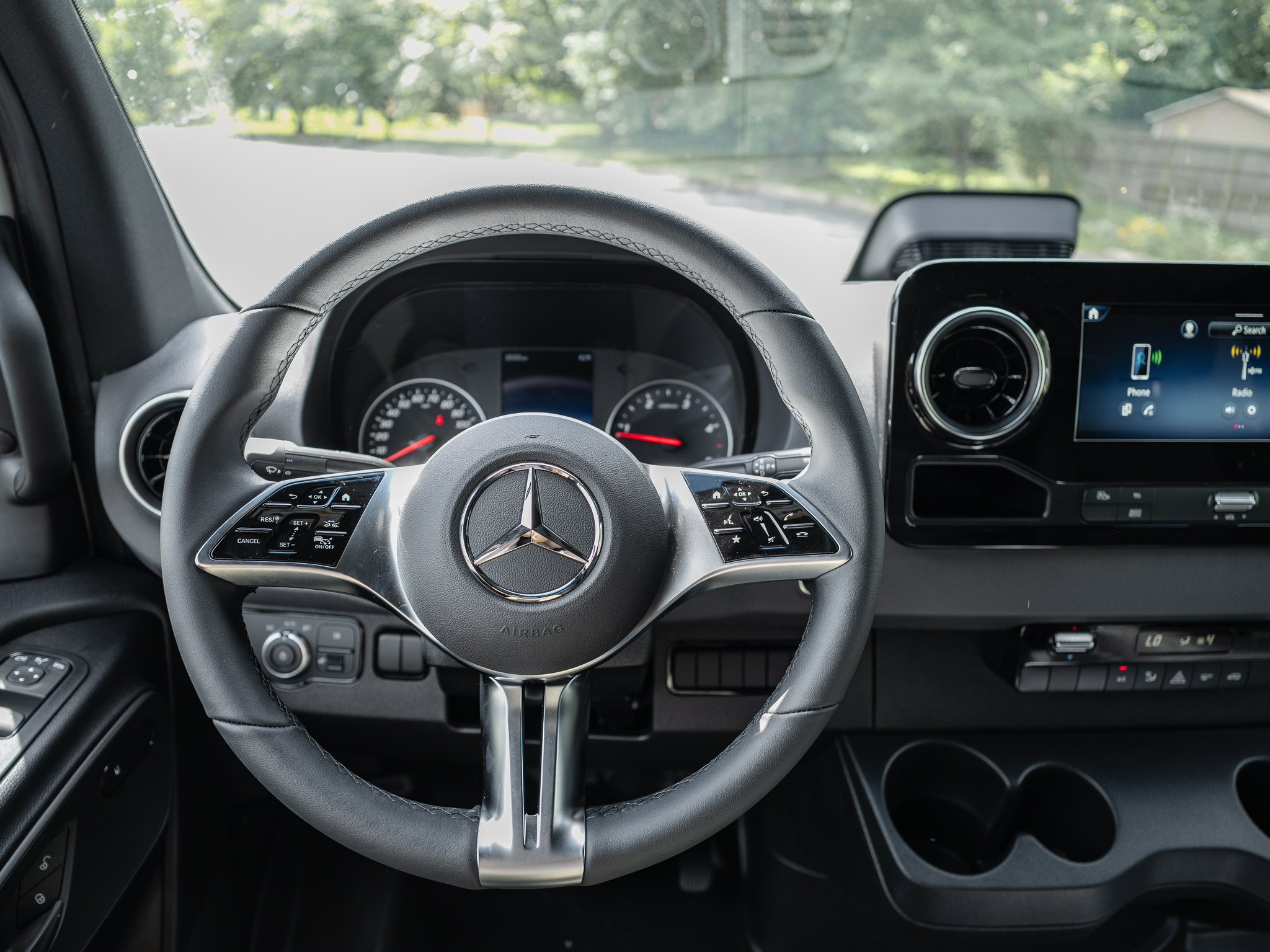 New 2026 ARCTIC WHITE Mercedes-Benz  image 19