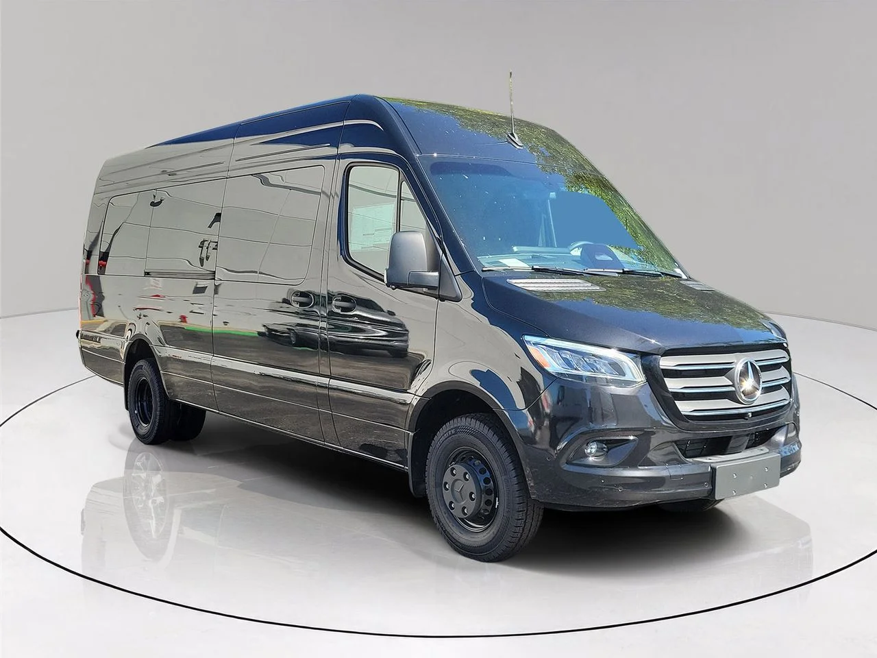 New 2026 Obsidian Black Metallic Mercedes-Benz Cargo 170 WB image 3