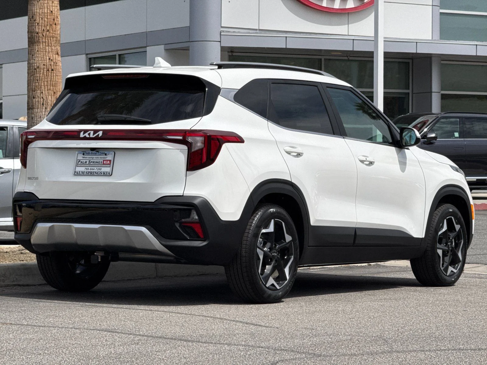New 2026 White Kia EX image 3