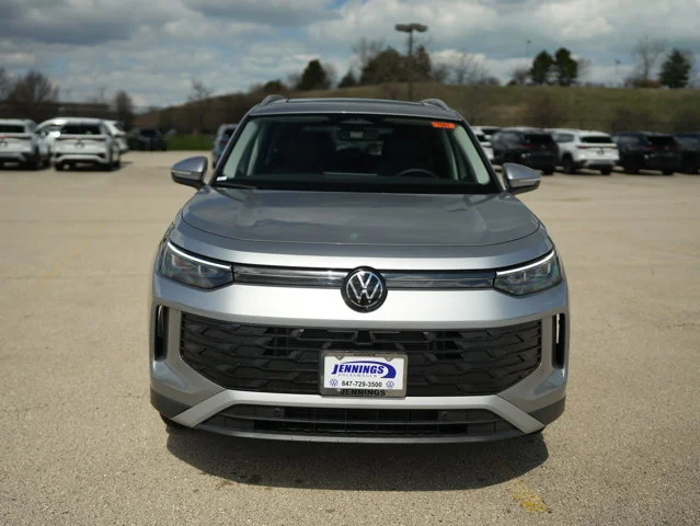 New 2026 Pyrite Silver Metallic Volkswagen 2.0T SE image 3