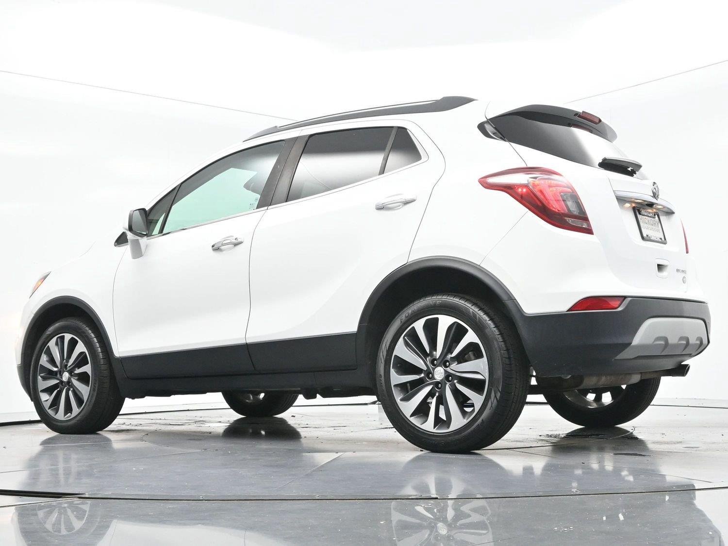 Used 2021 Summit White Buick Preferred image 43