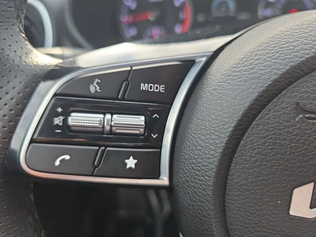 Used 2023 Red Kia GT-Line image 17