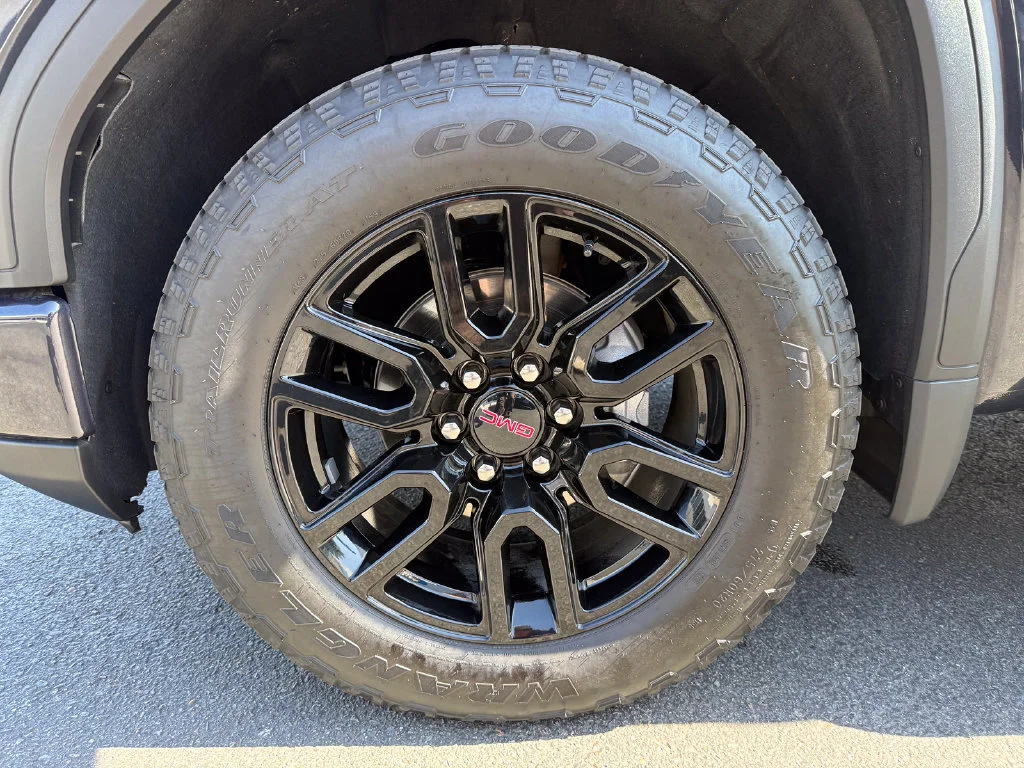 Used 2026 Titanium Rush Metallic GMC Elevation image 13