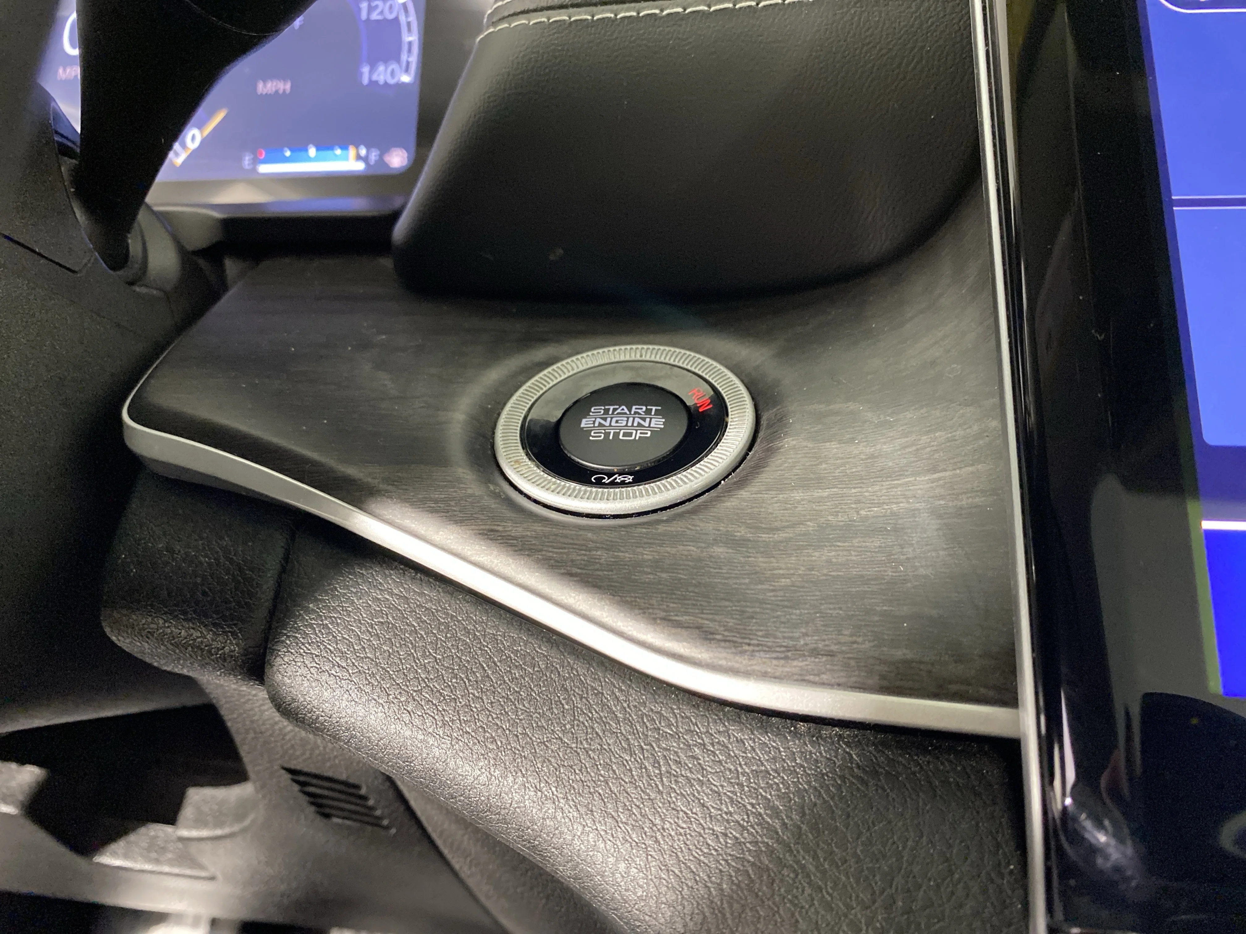 Used 2023 Bright White Clearcoat Jeep Limited image 27