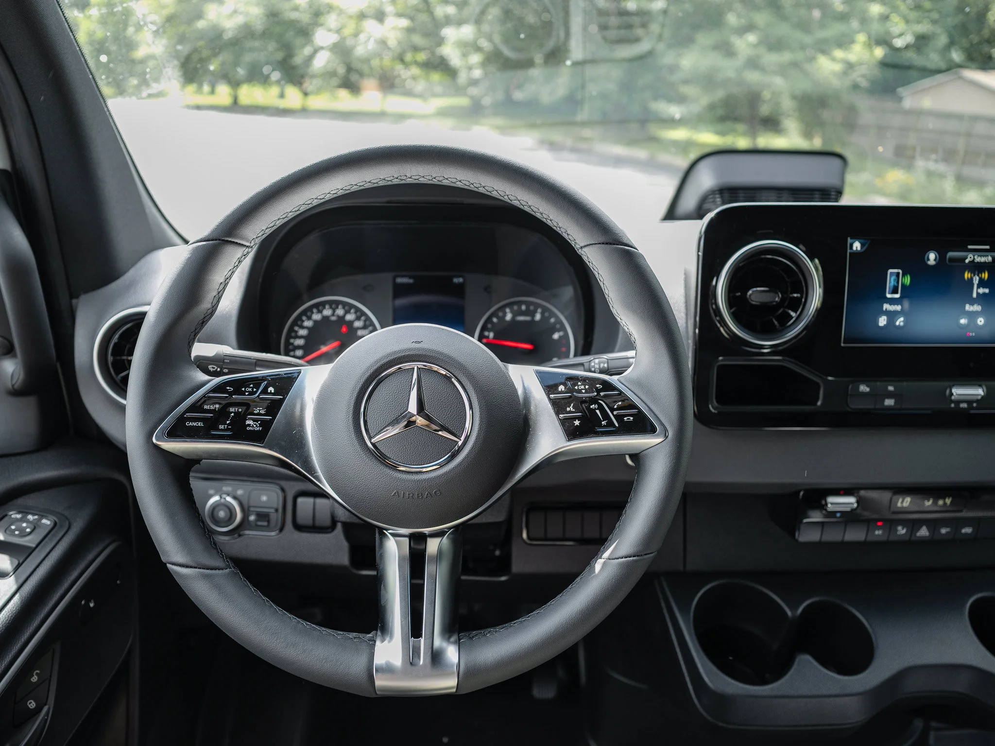 New 2026 ARCTIC WHITE Mercedes-Benz  image 19