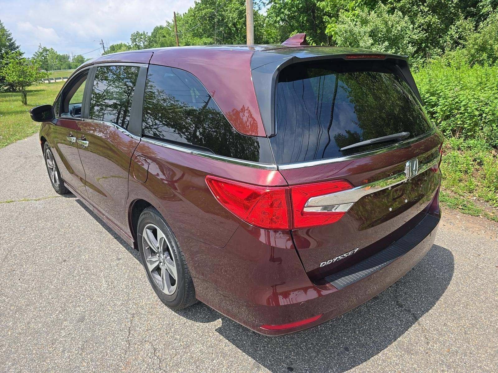 Used 2018 Deep Scarlet Pearl Honda Touring image 2