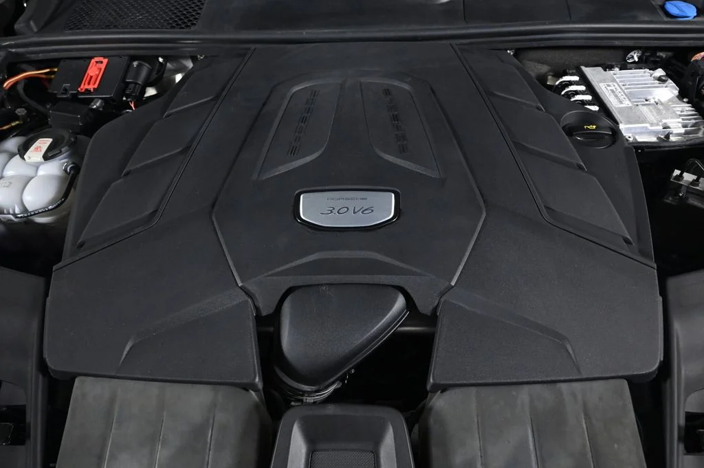 Used 2023 Chromite Black Metallic Porsche Platinum Edition image 28