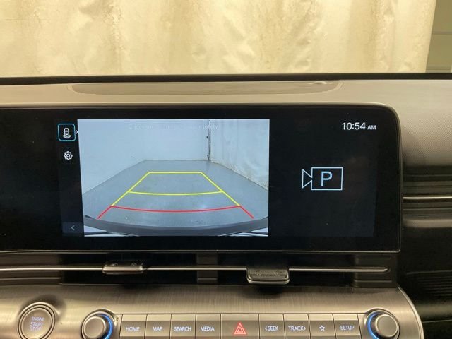 Used 2025 White Hyundai SEL image 19