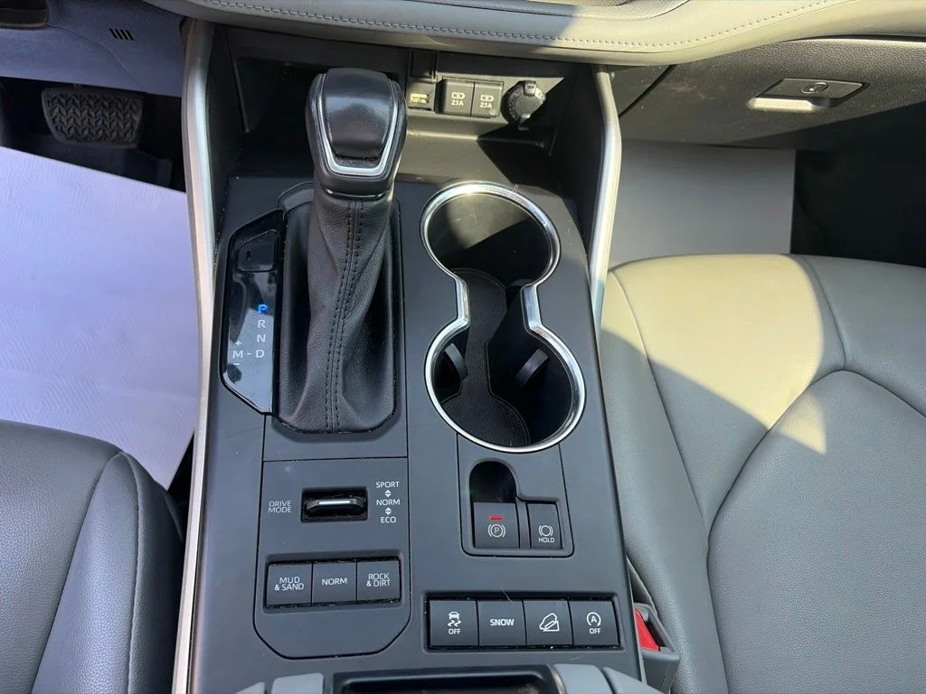 Used 2021 Brown Toyota XLE image 18