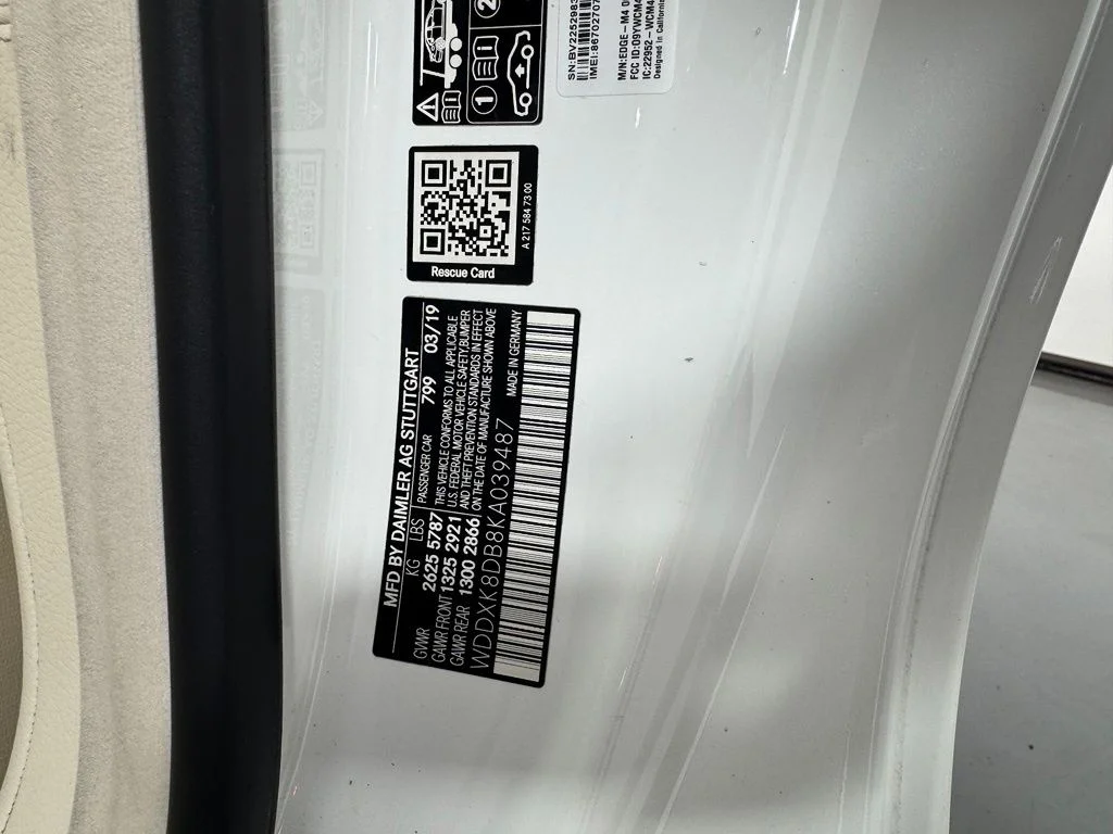 Used 2019 designo Diamond White Metallic Mercedes-Benz S 560 image 39